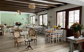 Bed&Breakfast Eifelpension Brueckenschenke